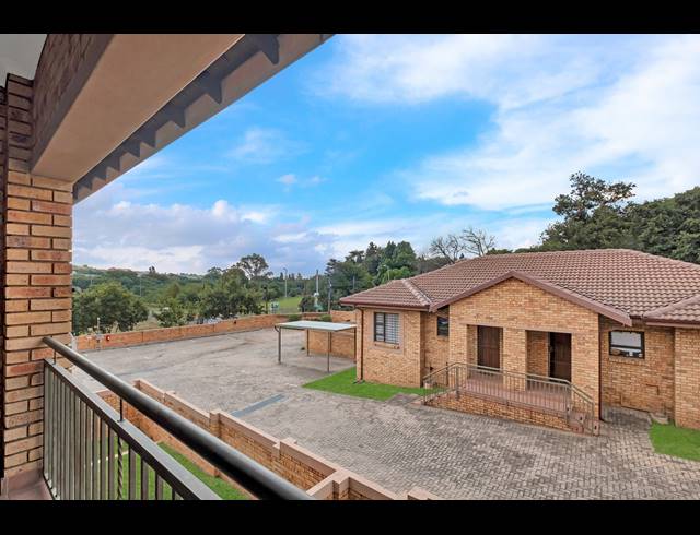 2 BEDROOM APARTMENT FOR SALE IN FERNDALE